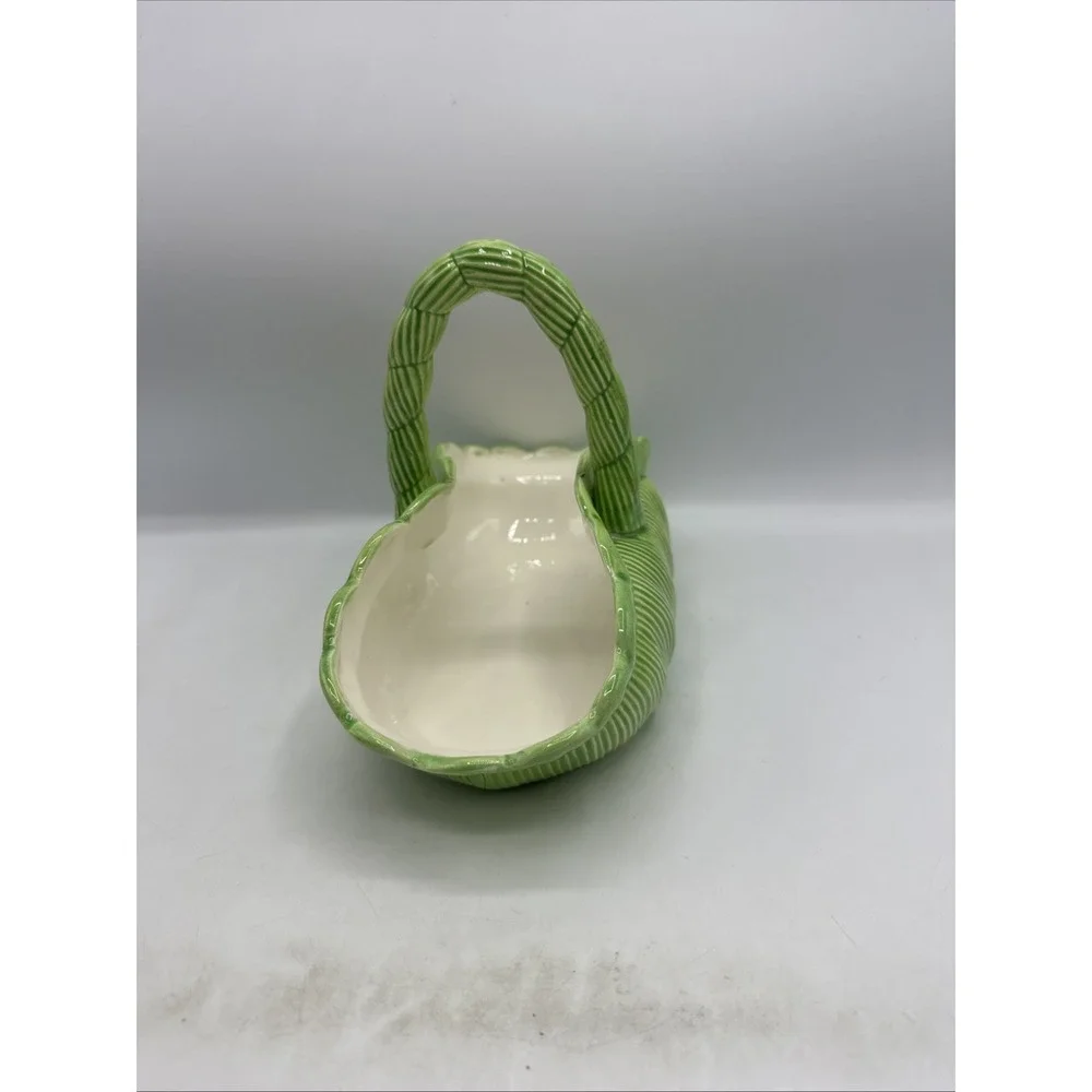 Dona's Ceramic Painted 1987 Green Basket Cabbage Leaf Edge  Vintage